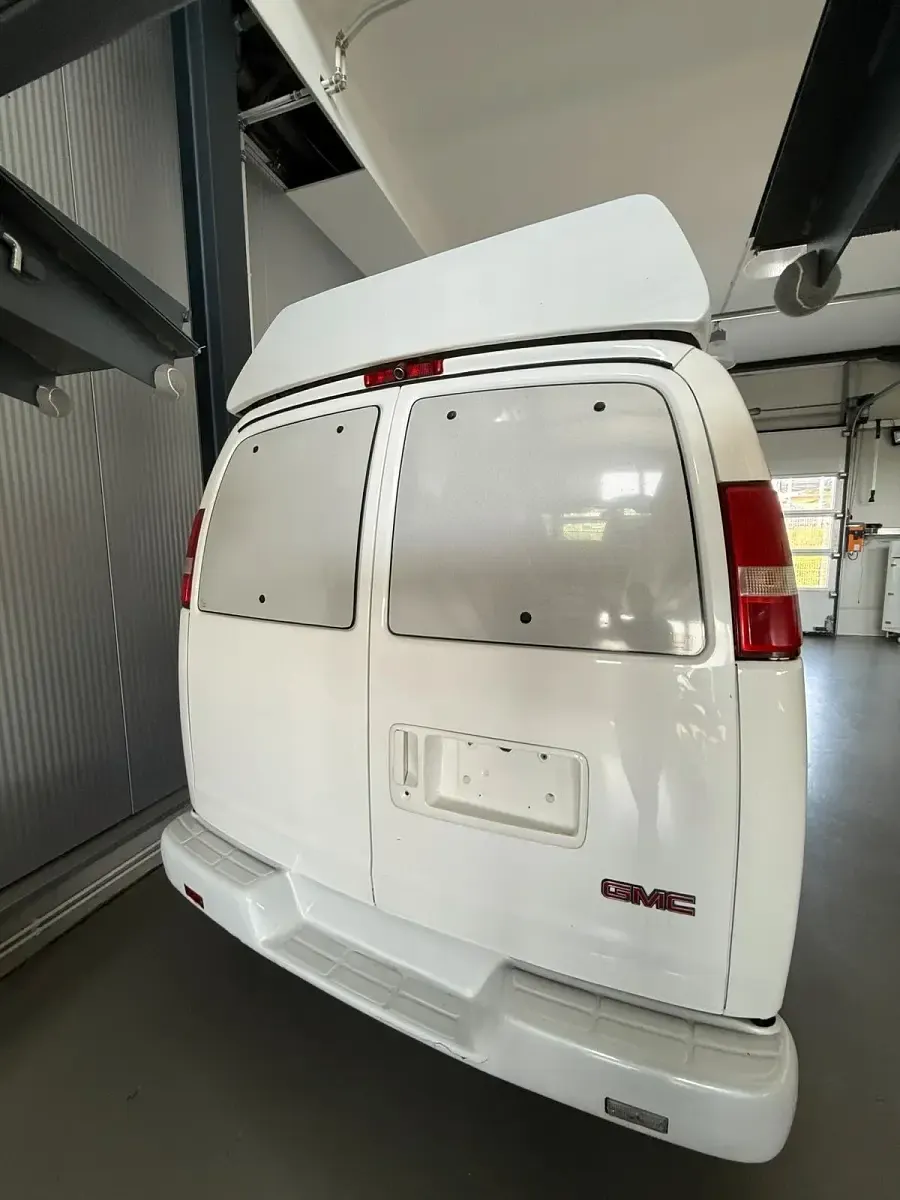 Gebraucht GMC Savana 213 PS (156 kW) 2004 Weiß Van / Kleinbus