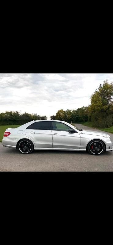 Gebraucht Mercedes E500 AMG 387 PS (284 kW) 2009 Silber Limousine