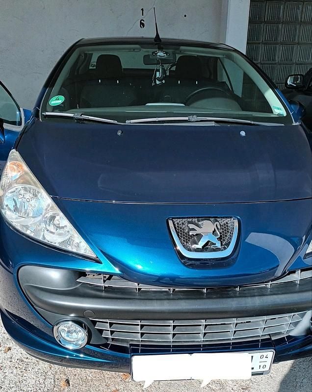 Blau Gebraucht 2009 Peugeot 207 CC Cabrio | 5.300 € (Teuer) - Bild 1/4