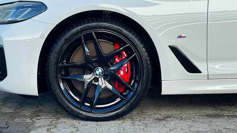 Gebraucht BMW 530 Efficient Dynamics 286 PS (210 kW) 2022 Alpinweiß uni Kombi