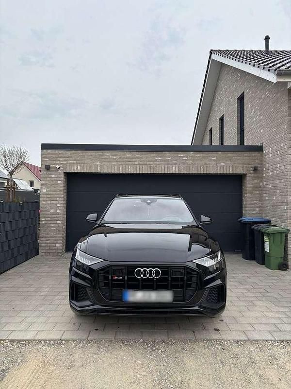 Gebraucht Audi SQ8 Comfort 435 PS (319 kW) 2019 Schwarz SUV