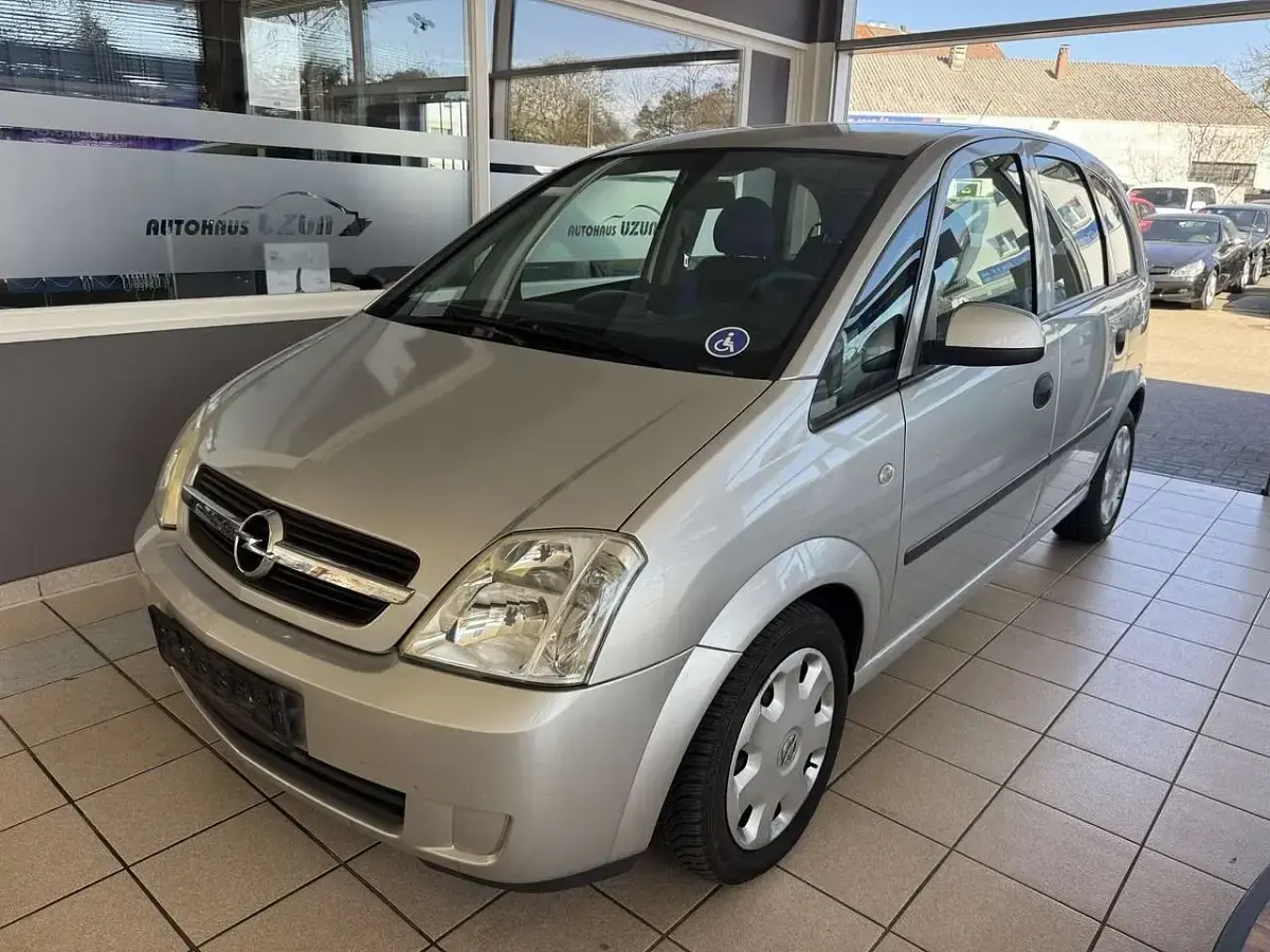 Gebraucht Opel Meriva Enjoy 87 PS (63 kW) 2004 Silber Van / Kleinbus