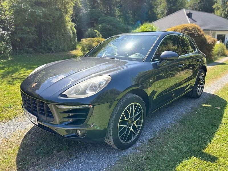 Schwarz Gebraucht 2017 Porsche Macan S SUV | 38.400 € (Superpreis) - Bild 1/4