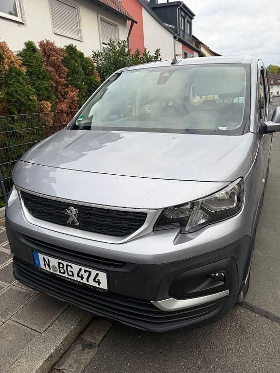 Silber Gebraucht 2021 Peugeot Rifter Active Van / Kleinbus | 14.000 € (Guter Preis) - Bild 1/3