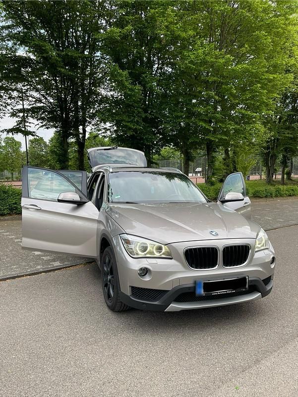 Gebraucht BMW X1 Performance 143 PS (105 kW) 2013 Gold SUV