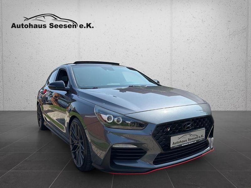 Grau Gebraucht 2019 Hyundai i30 N Performance Limousine | 21.390 € (Fairer Preis) - Bild 1/4