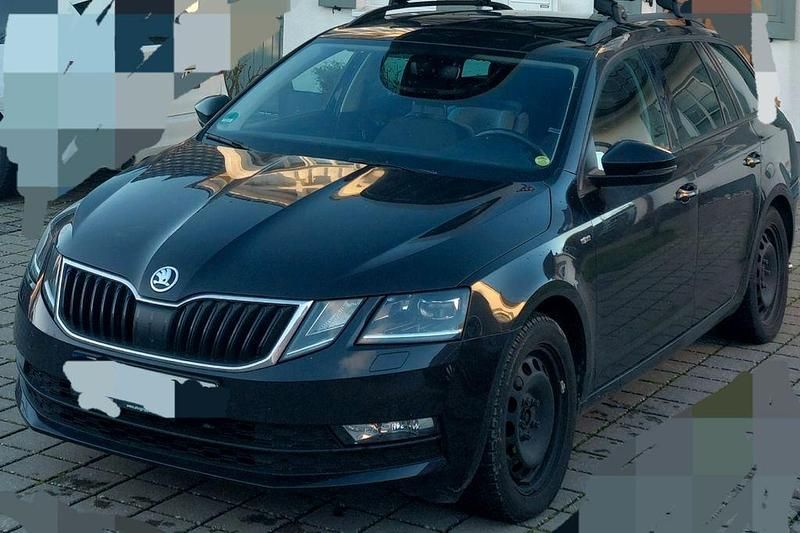 Schwarz Gebraucht 2020 Skoda Octavia Soleil Kombi | 20.799 € (Guter Preis) - Bild 1/4