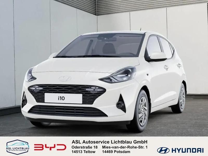 Neu Hyundai i10 Select 62 PS (45 kW) 2025 Atlas white Kleinwagen