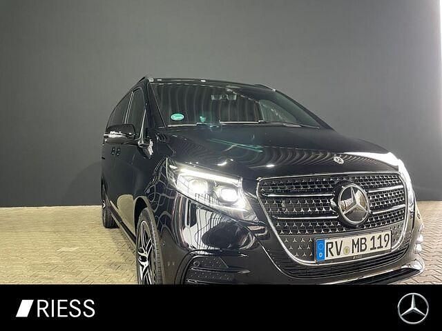 Schwarz Gebraucht 2024 Mercedes V300 Avantgarde Van / Kleinbus | 93.880 € - Bild 1/2