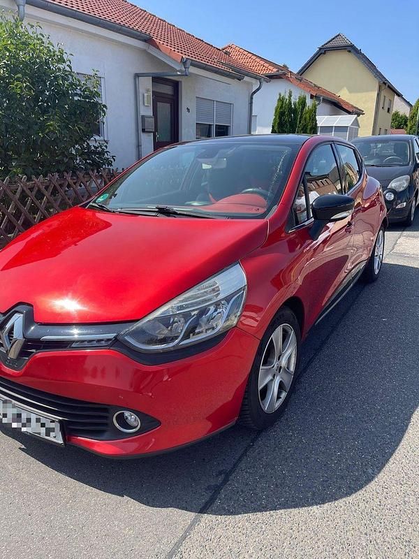 Rot Gebraucht 2014 Renault Clio IV Luxe Kleinwagen | 7.900 € (Fairer Preis) - Bild 1/4