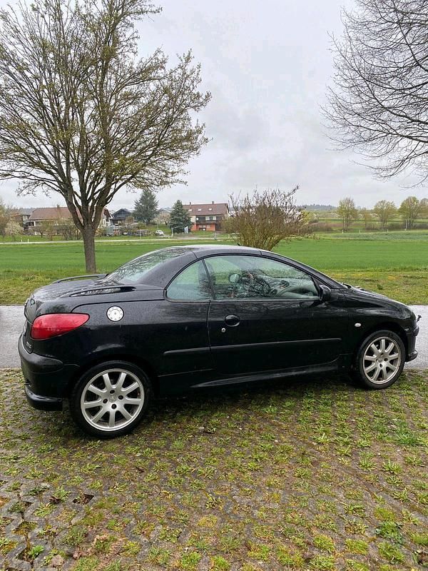 Gebraucht Peugeot 206 109 PS (80 kW) 2003 Schwarz Kleinwagen