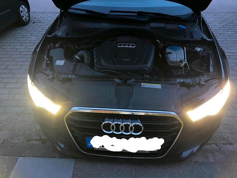 Grau Gebraucht 2013 Audi A6 Kombi | 11.111 € (Fairer Preis) - Bild 1/4
