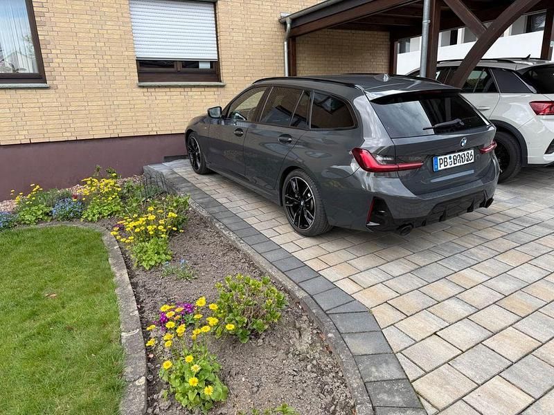 Gebraucht BMW 330 M Sport 286 PS (210 kW) 2023 Grau Kombi