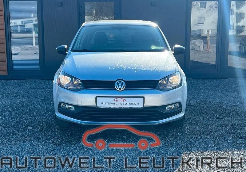 Silber Gebraucht 2016 VW Polo Trendline Kleinwagen | 5.980 € (Superpreis) - Bild 1/4