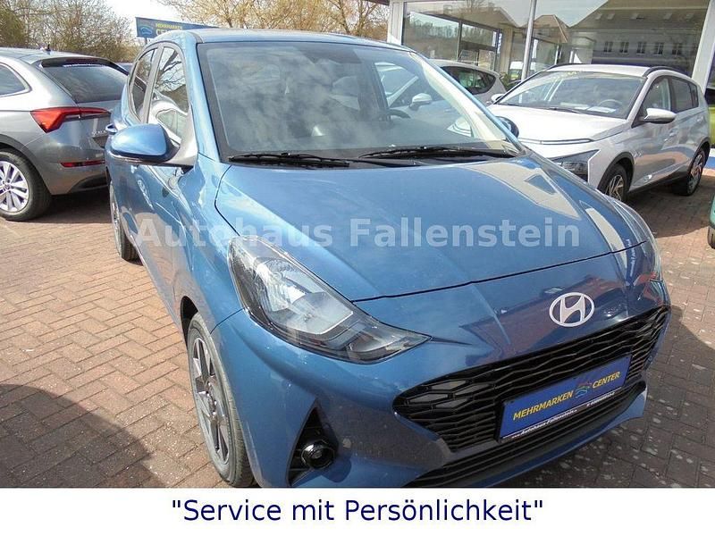 Blau Gebraucht 2024 Hyundai i10 GO! Kleinwagen | 16.999 € (Fairer Preis) - Bild 1/4