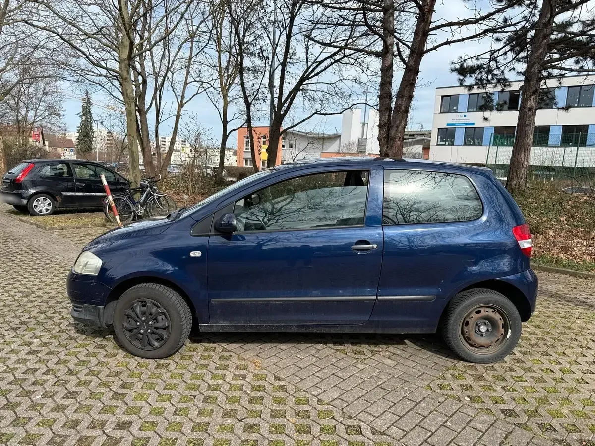 Usata VW Fox 55 CV (40 kW) 2007 Blu Utilitaria