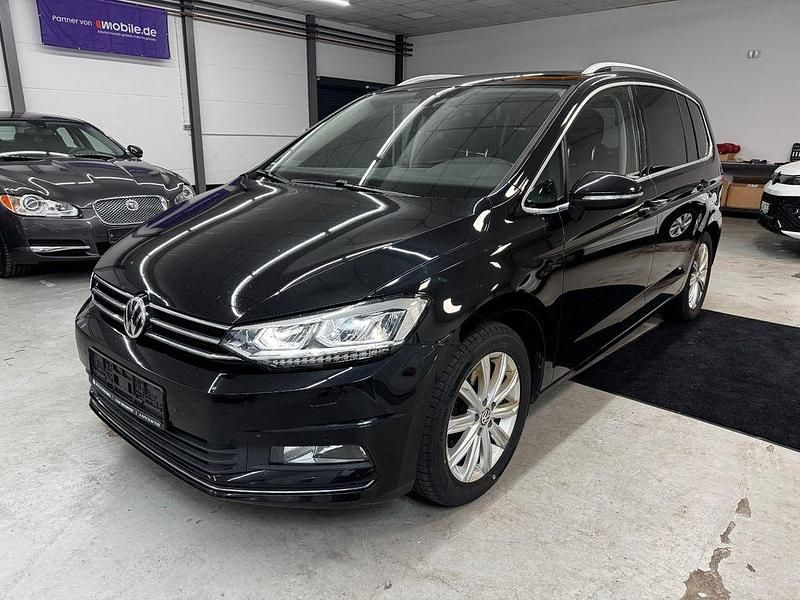 Schwarz Gebraucht 2016 VW Touran Highline Van / Kleinbus | 12.480 € (Fairer Preis) - Bild 1/4