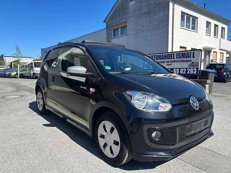 Second-hand VW up! 75 CP (55 kW) 2015 Negru Hatchback