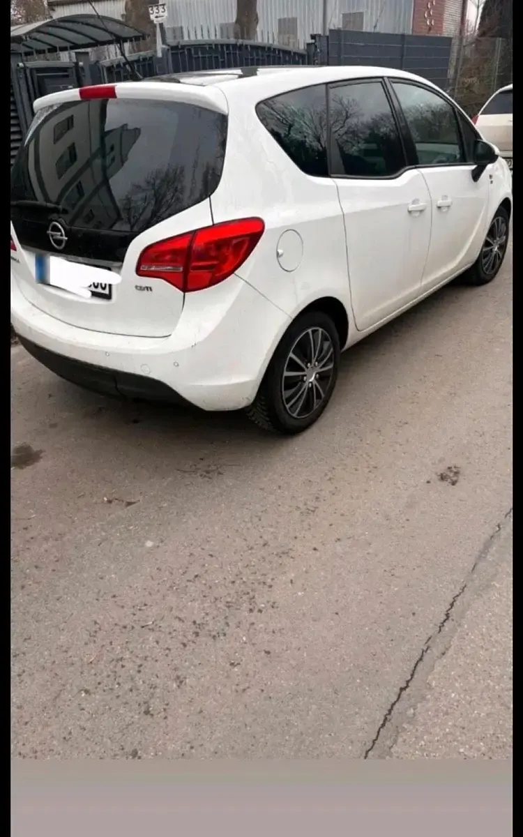Usata Opel Meriva 2012 Bianco Monovolume