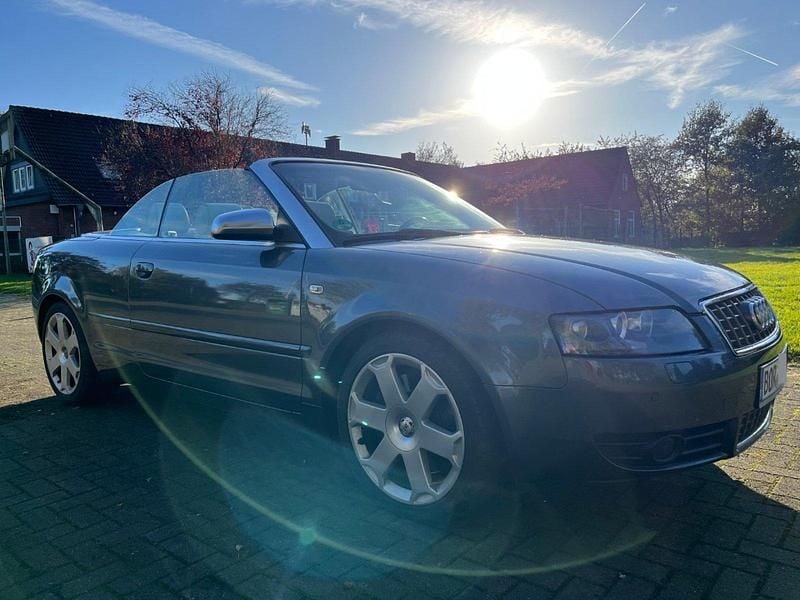 Grau Gebraucht 2005 Audi S4 Cabriolet Cabrio | 11.500 € (Superpreis) - Bild 1/4