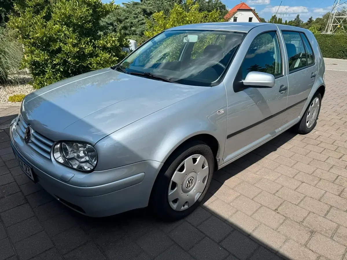 Gebraucht VW Golf IV 101 PS (74 kW) 2001 Silber Limousine