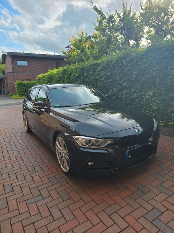 Gebraucht 2013 BMW 320 Shadowline Kombi | 15.999 € - Bild 1/4