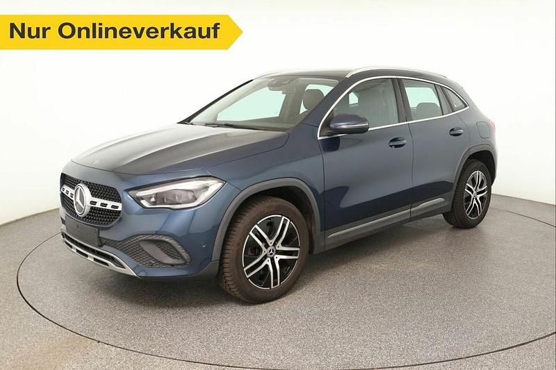 Blau Gebraucht 2020 Mercedes GLA250 Progressive SUV | 28.660 € (Fairer Preis) - Bild 1/3