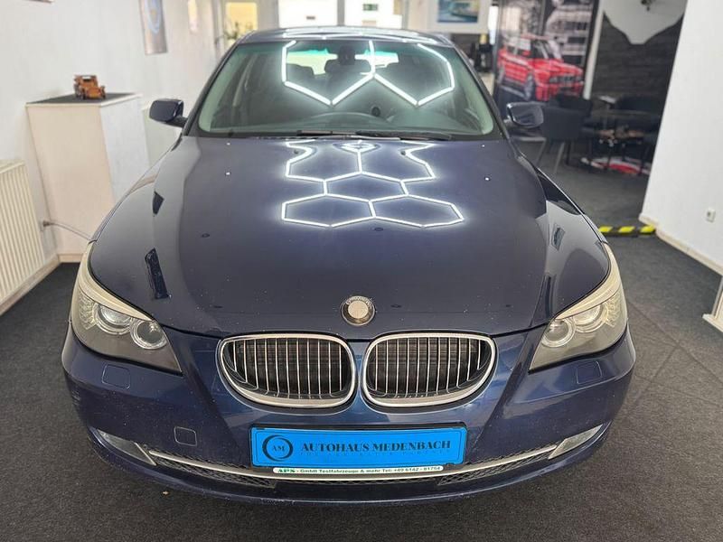 Gebraucht BMW 525 197 PS (144 kW) 2007 Blau Kombi