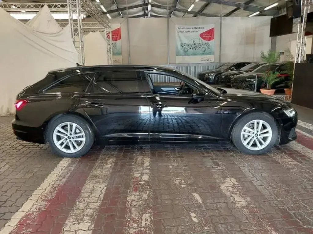 Gebraucht Audi A6 Ambiente 245 PS (180 kW) 2023 Brillantschwarz Kombi