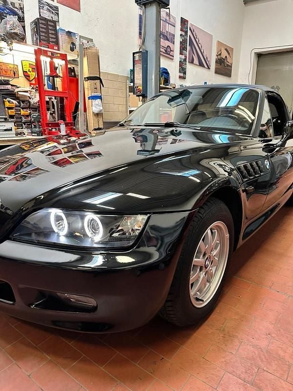Schwarz Gebraucht 1996 BMW Z3 Cabrio | 7.200 € - Bild 1/4