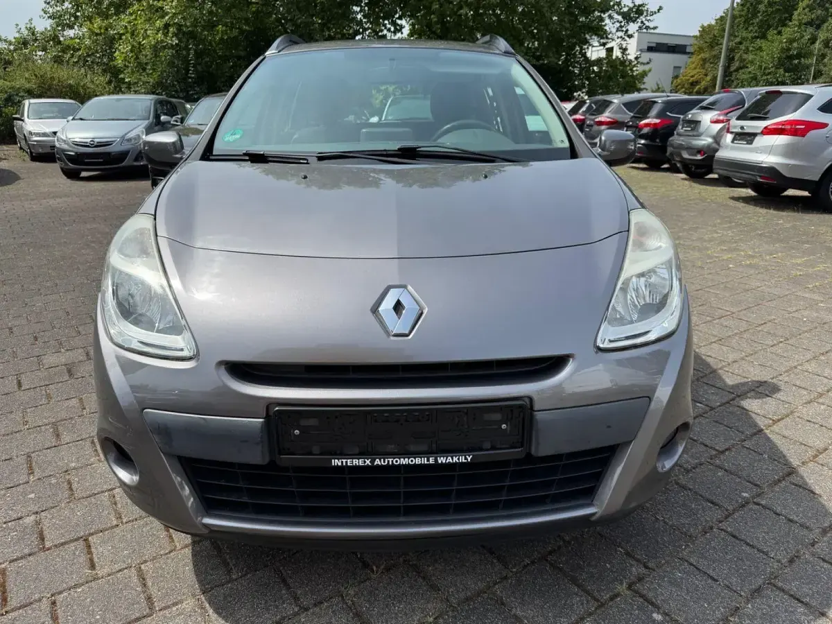 Gebraucht Renault Clio GrandTour Expression 75 PS (55 kW) 2012 Grau Kombi