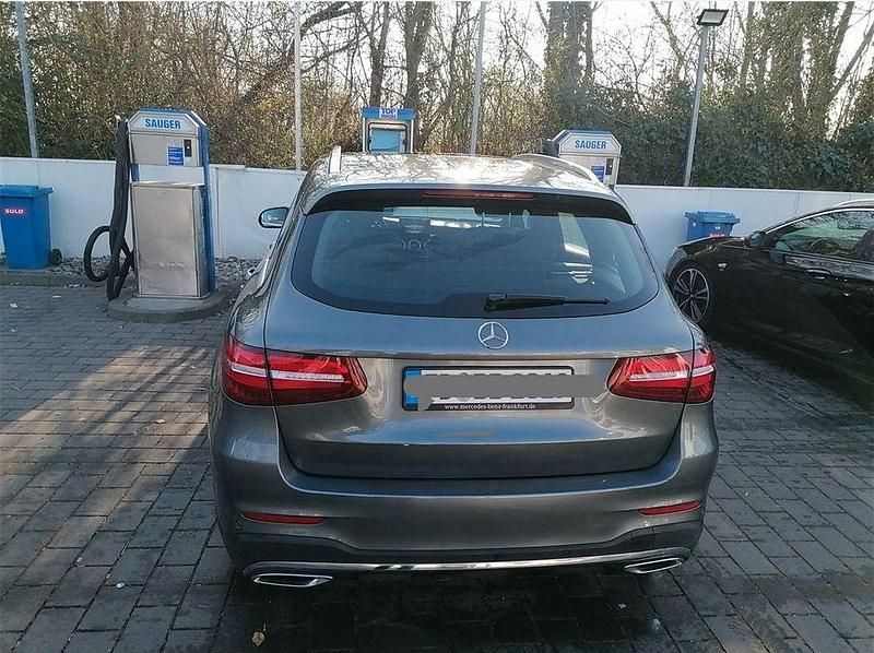 Gebraucht Mercedes GLC220 170 PS (125 kW) 2018 Grau SUV