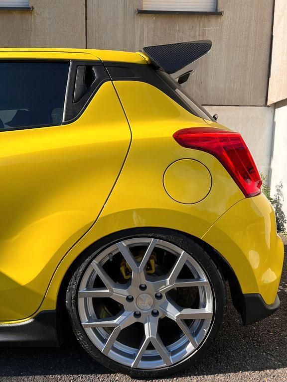 Gelb Gebraucht 2018 Suzuki Swift Sport Kleinwagen | 19.500 € - Bild 1/4