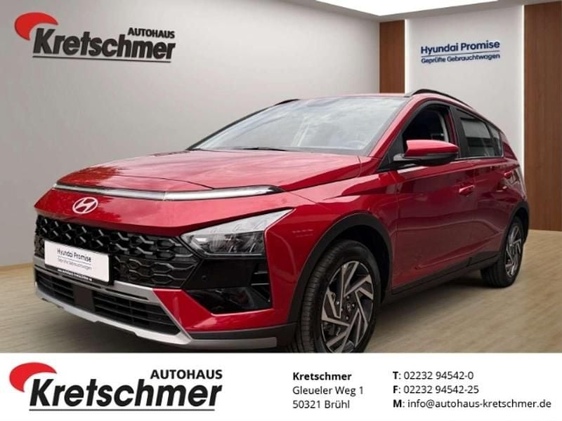 Dragon red / met Gebraucht 2025 Hyundai Bayon Trend SUV | 22.990 € (Fairer Preis) - Bild 1/4