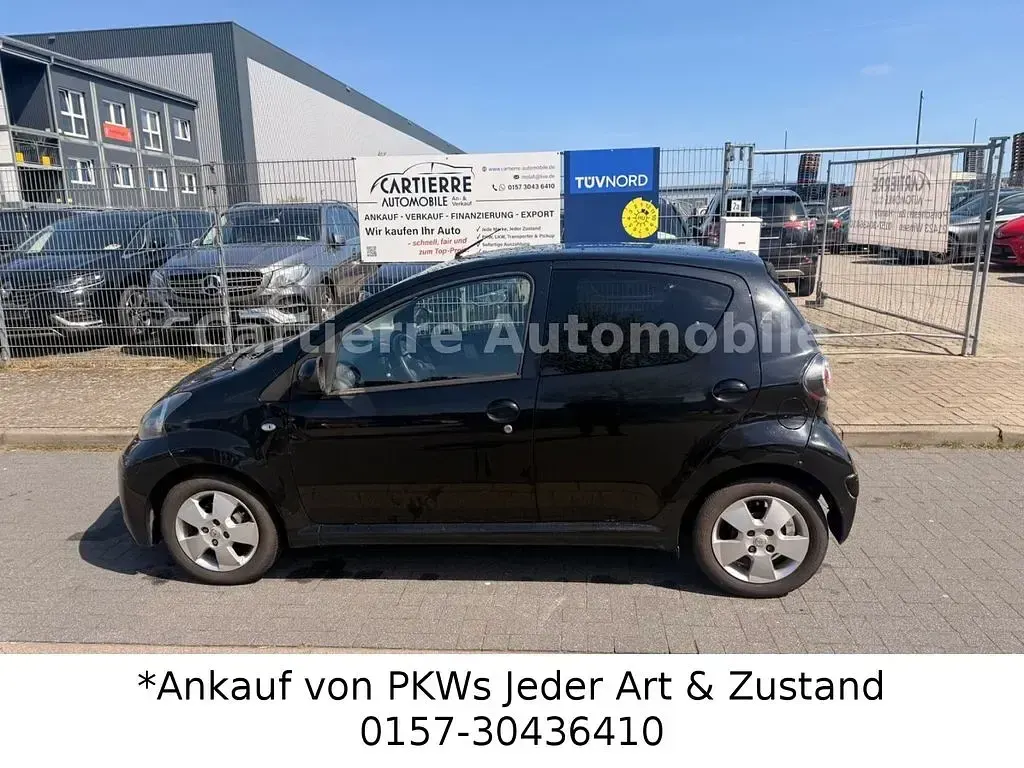 Gebraucht Toyota Aygo Connect Style 68 PS (50 kW) 2012 Schwarz Kleinwagen