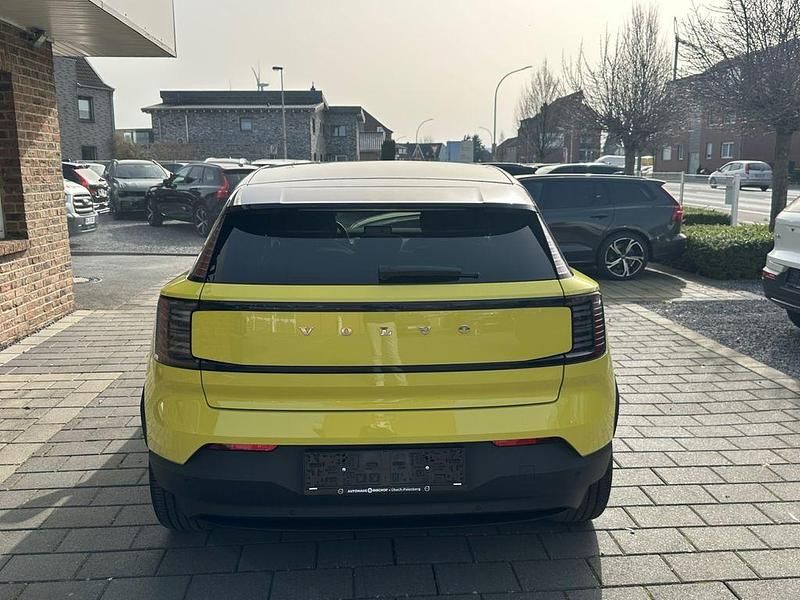 Gebraucht Volvo EX30 Ultra 200 kW (272 PS) 2025 Gelb SUV
