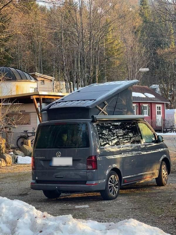 Gebraucht VW California Coast 150 PS (110 kW) 2022 Grau Van