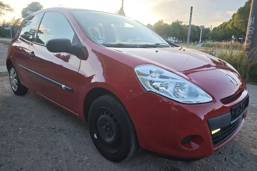 Gebraucht Renault Clio 75 PS (55 kW) 2012 Rot Kleinwagen