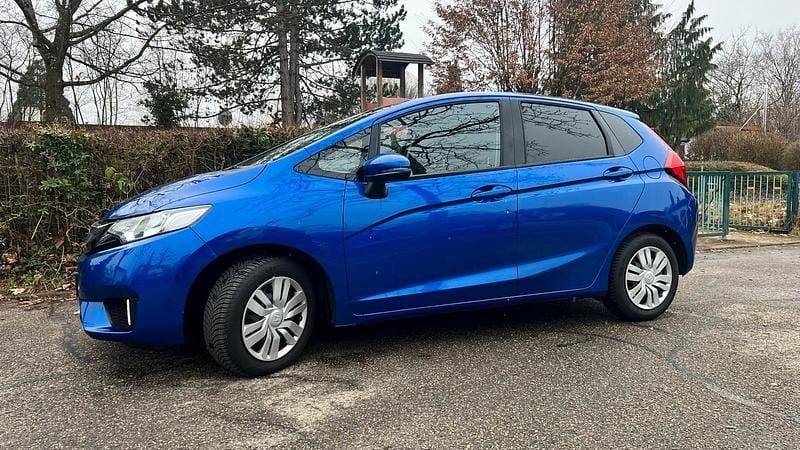 Gebraucht Honda Jazz Trend 102 PS (75 kW) 2017 Blau Kleinwagen