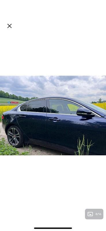 Gebraucht Jaguar XE 180 PS (132 kW) 2016 Blau Limousine