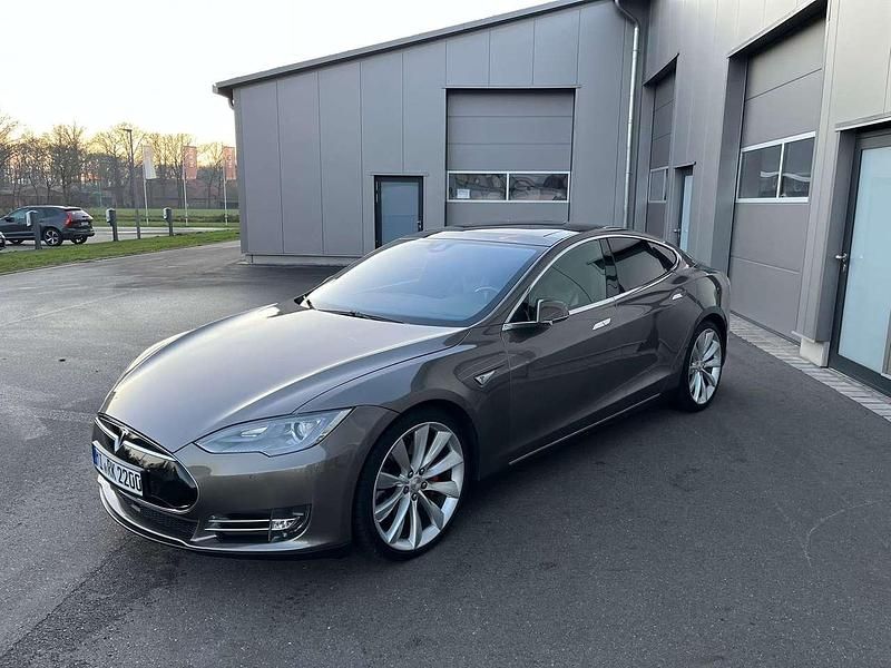 Gebraucht Tesla Model S 567 kW (772 PS) 2015 Silber Kleinwagen