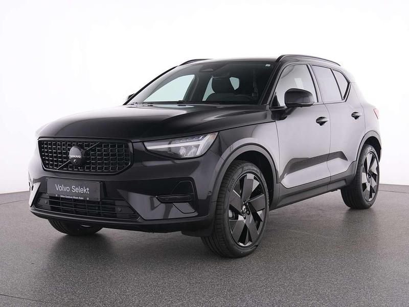 Gebraucht Volvo XC40 Plus 163 PS (119 kW) 2025 Schwarz SUV