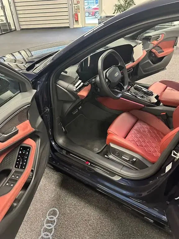 Gebraucht Audi S5 Edition .1 367 PS (269 kW) 2024 Blau Limousine