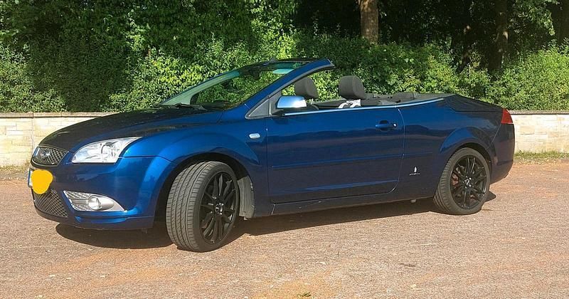 Blau Gebraucht 2007 Ford Focus Cabriolet Cabrio | 2.950 € (Guter Preis) - Bild 1/4