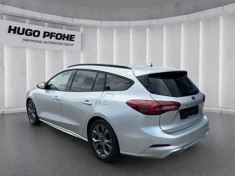 Gebraucht Ford Focus ST-Line X 120 PS (88 kW) 2025 Silber Limousine