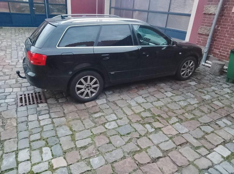 Schwarz Gebraucht 2006 Audi A4 Kombi | 1.500 € (Superpreis) - Bild 1/4