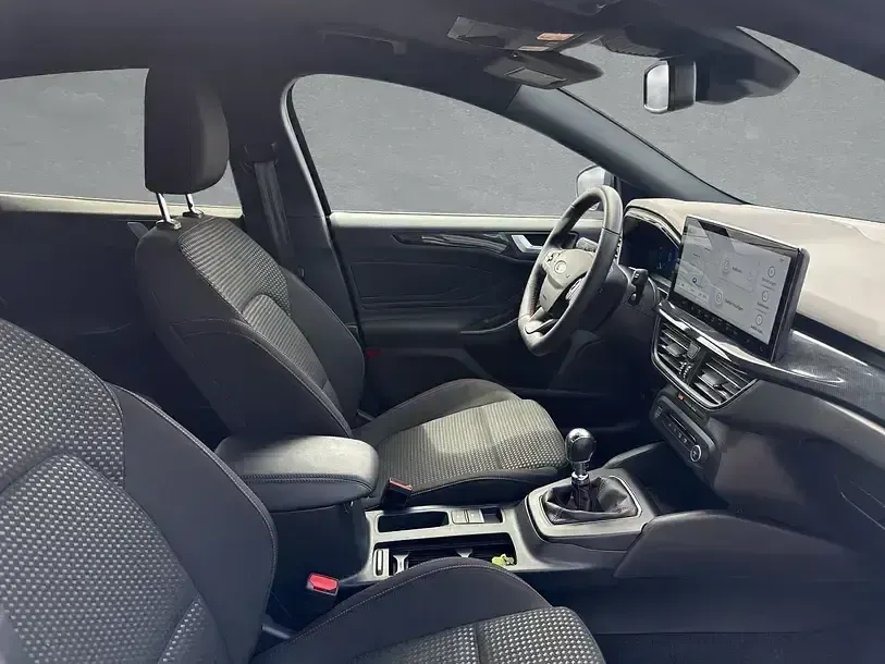 Gebraucht Ford Focus ST-Line 125 PS (91 kW) 2023 Andere Limousine