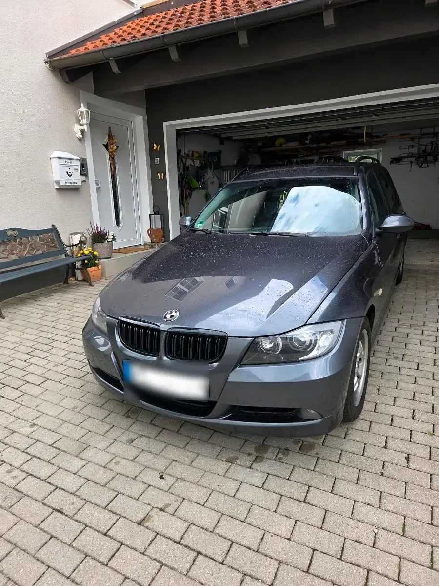 Gebraucht BMW 320 150 PS (110 kW) 2006 Grau Kombi