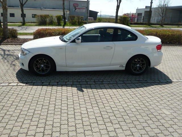 Gebraucht BMW 118 Coupé 143 PS (105 kW) 2010 Weiß Coupé