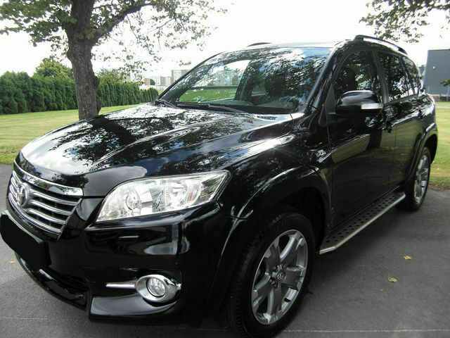 Gebraucht Toyota RAV4 Life 150 PS (110 kW) 2011 Schwarz metallic SUV